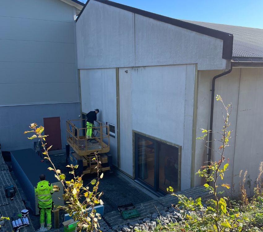 Næringsbygget til Home Factory AS før FBSnor sin fasaderehabilitering